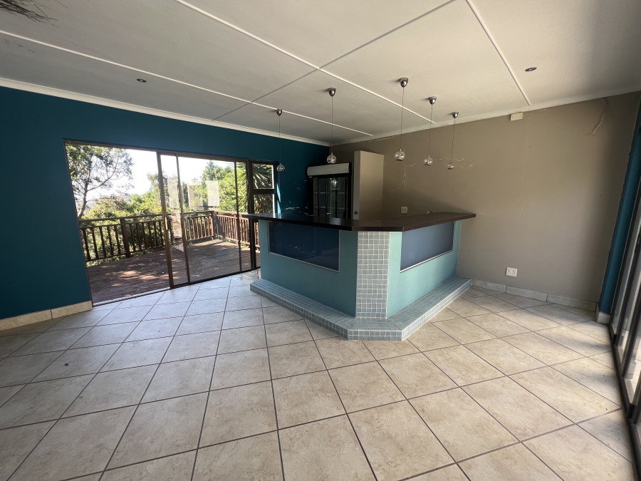 5 Bedroom Property for Sale in Vincent Heights Eastern Cape